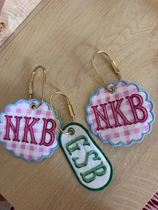 Scalloped Tag
